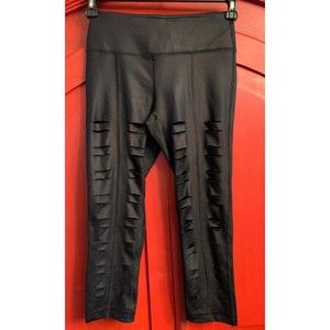 90 Degrees by Reflex Black Leg Slits Athleisure Capris Exercise Workout EUC S